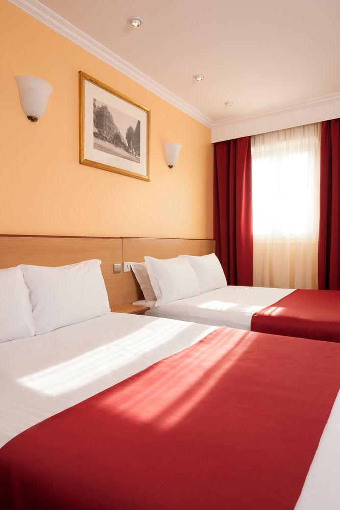 Grand Hotel Amelot Paris Bagian luar foto