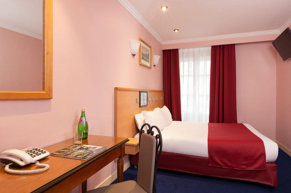 Grand Hotel Amelot Paris Bagian luar foto