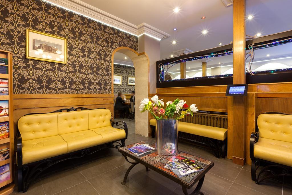 Grand Hotel Amelot Paris Bagian luar foto