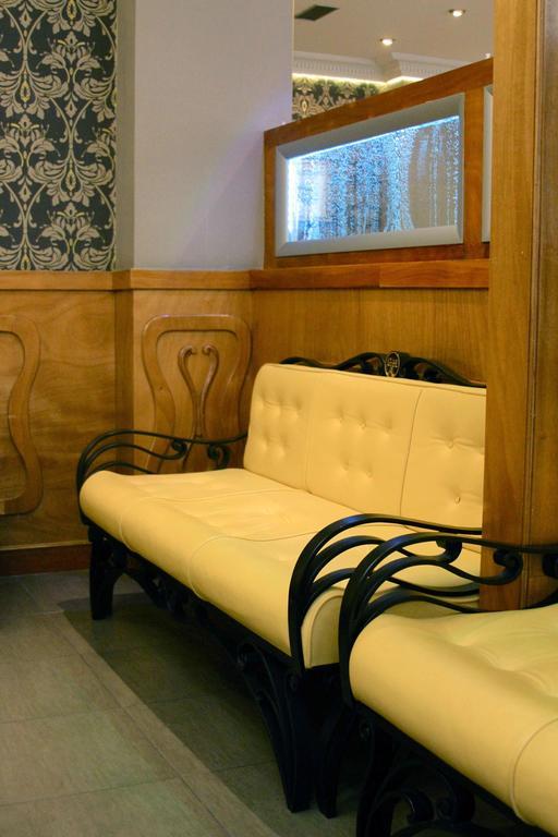 Grand Hotel Amelot Paris Bagian luar foto