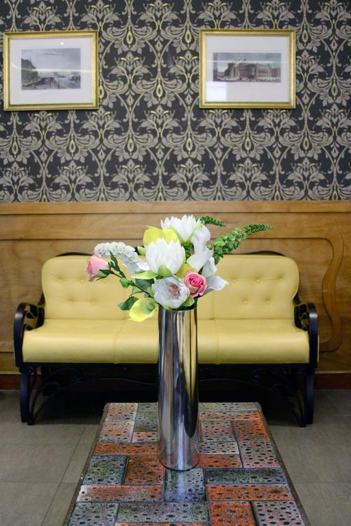 Grand Hotel Amelot Paris Bagian luar foto