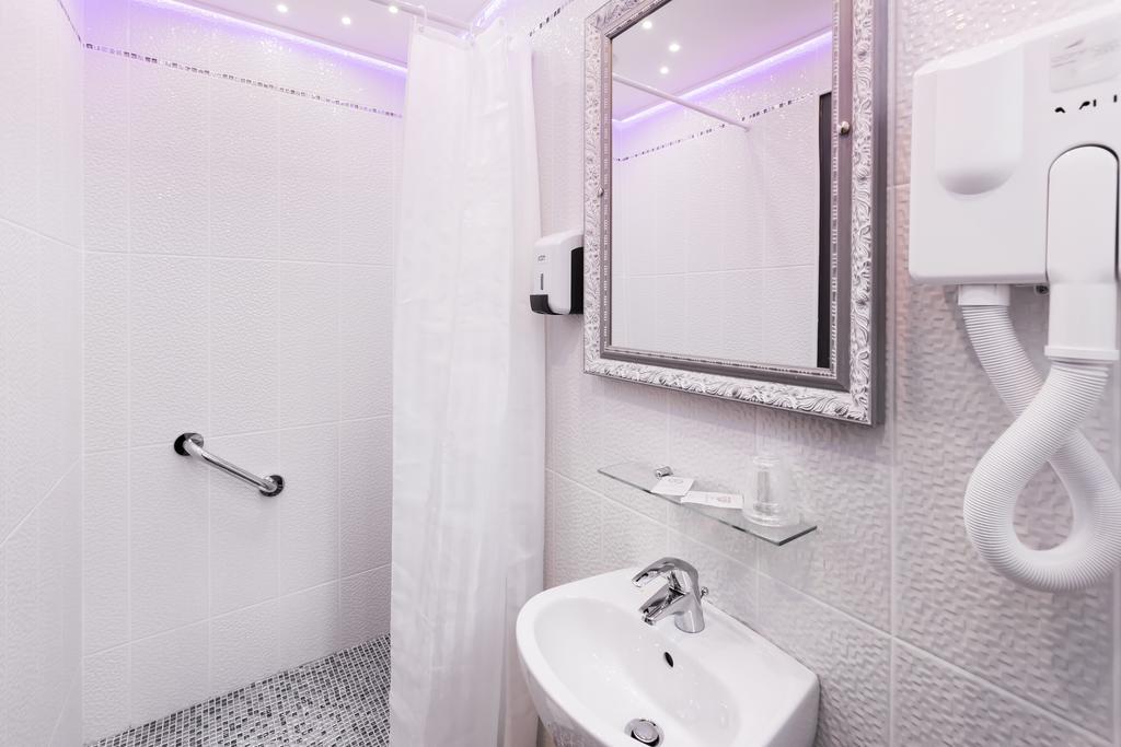 Grand Hotel Amelot Paris Bagian luar foto