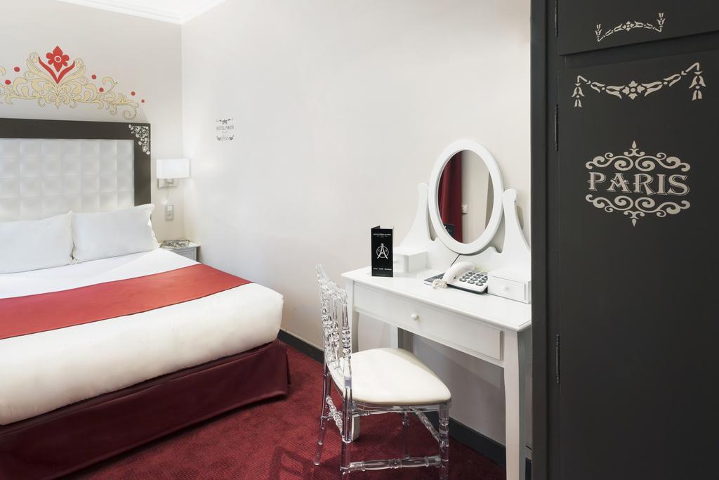 Grand Hotel Amelot Paris Bagian luar foto