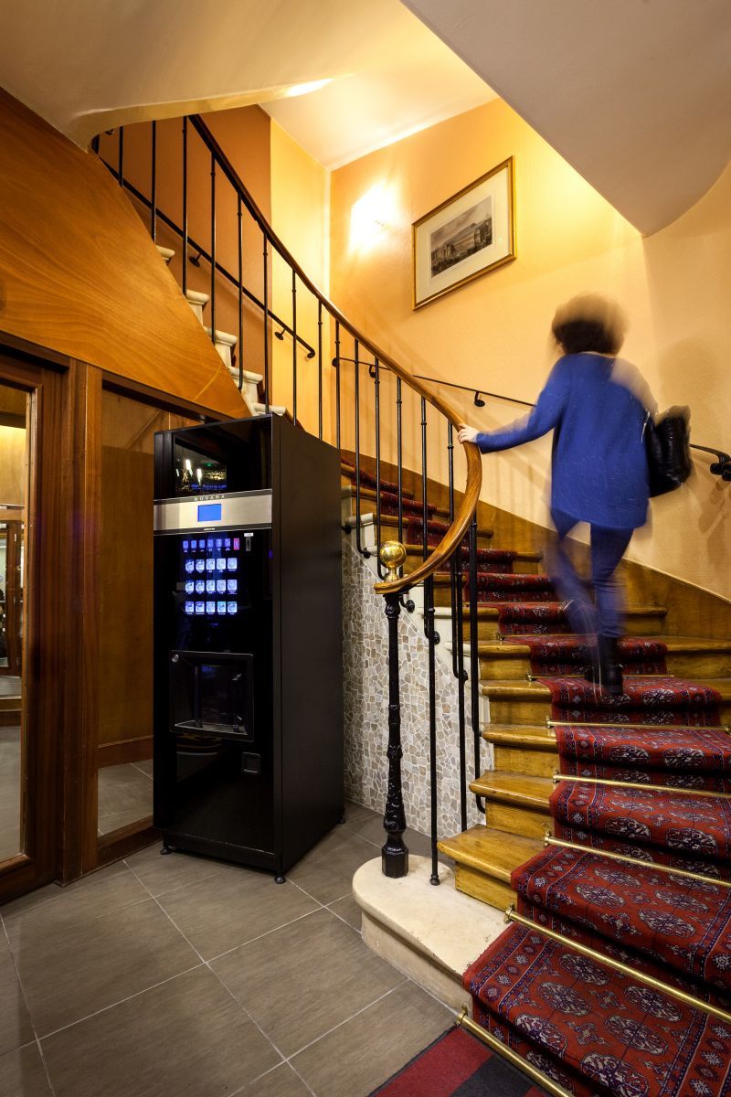 Grand Hotel Amelot Paris Bagian luar foto