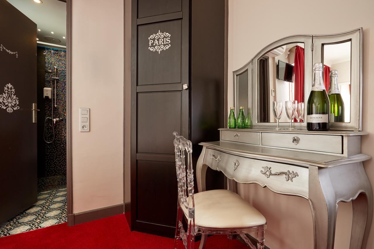 Grand Hotel Amelot Paris Bagian luar foto