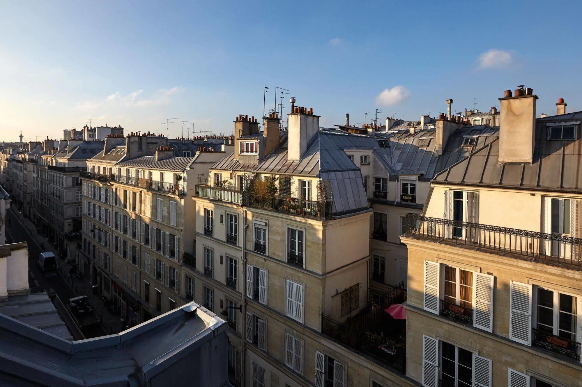 Grand Hotel Amelot Paris Bagian luar foto